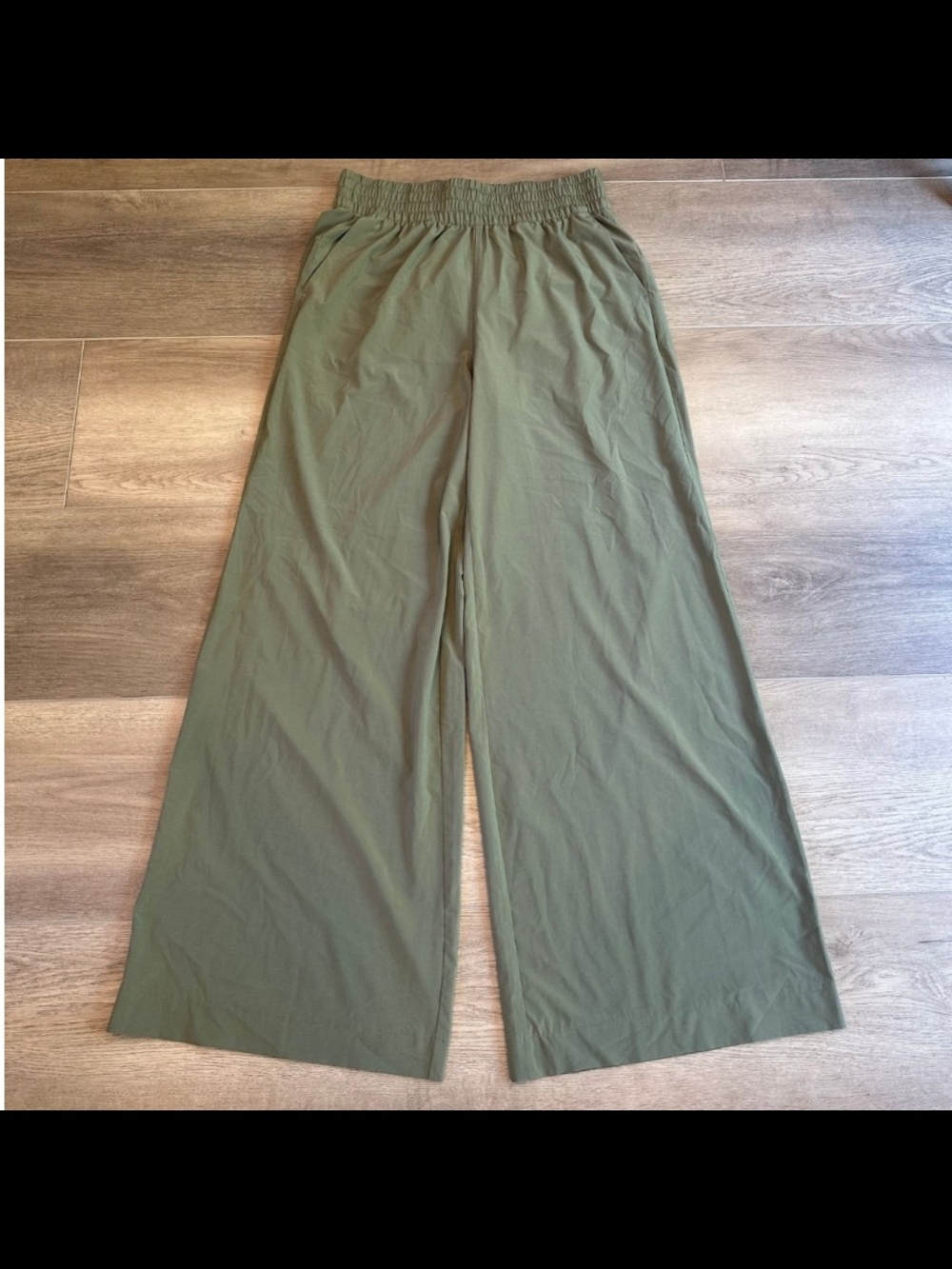 Vuori Villa Wideleg Pants Green Medium